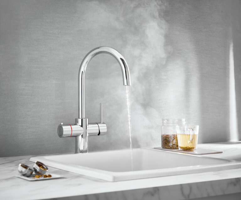 Bayou KoGE 3-in-1 Swan Spout Hot Water Tap - Chrome 6