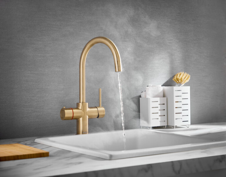 Bayou KoGE 3-in-1 Swan Spout Hot Water Tap - Brushed Brass 3