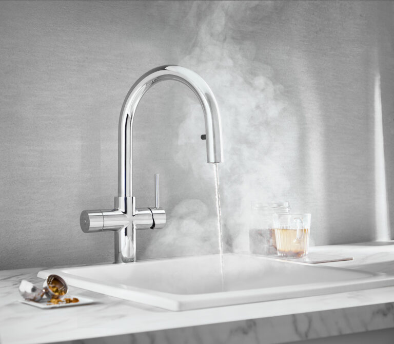 Bayou KoGE 4-in-1 Swan Pull Out Spout Hot Water Tap - Chrome 12